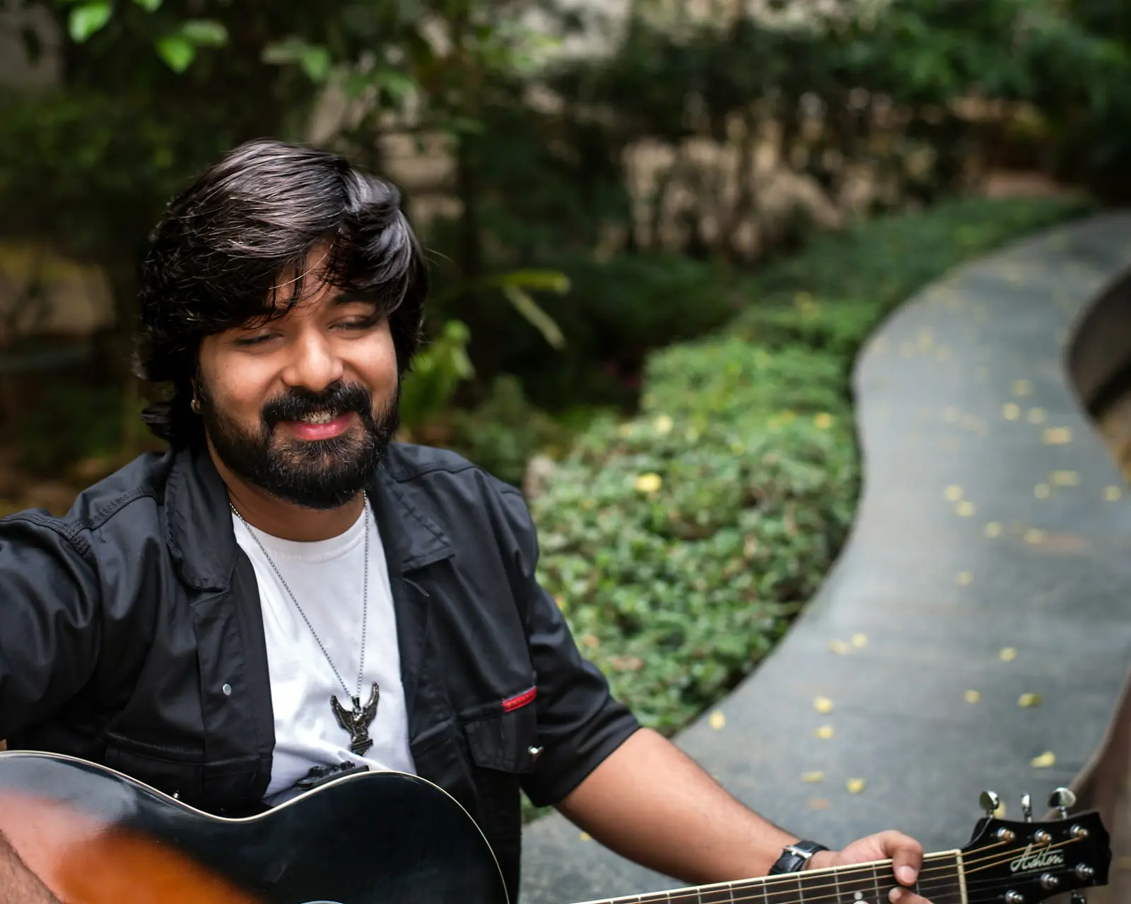 Kabir Sen, live