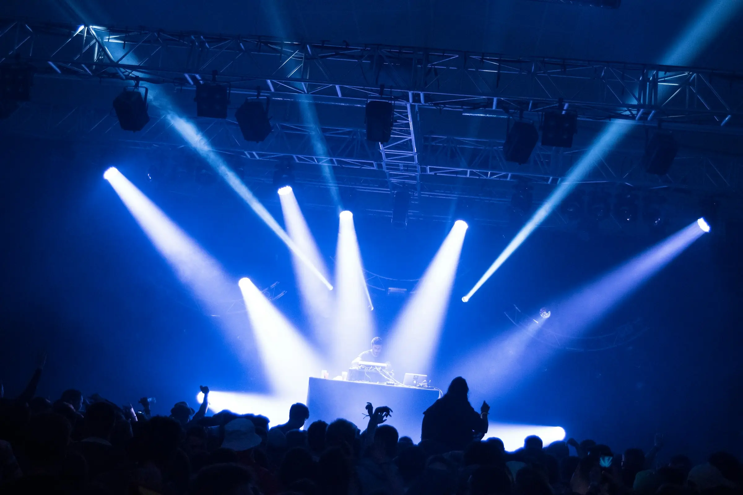 Lights over the crowd at a STATIC show